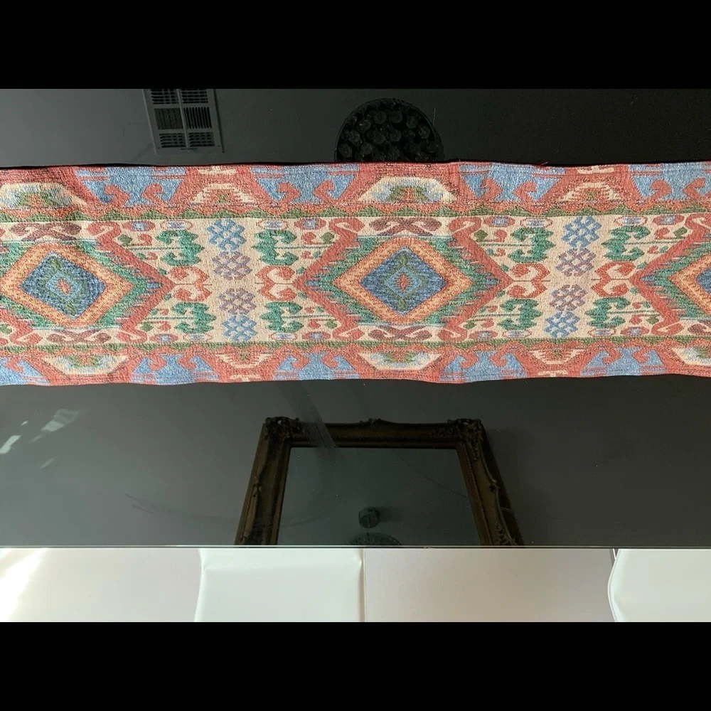 Table runner